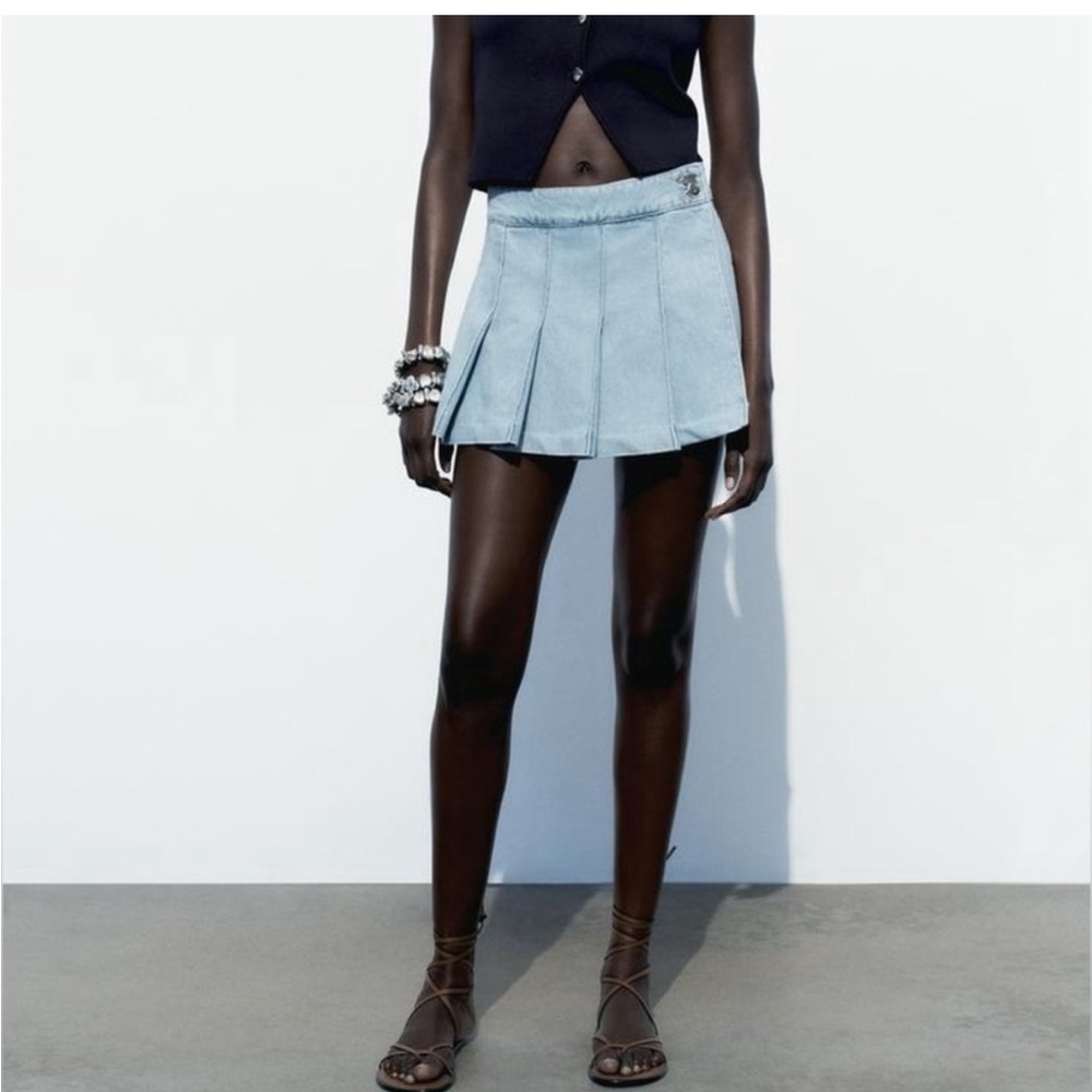 ZARA PLEATED SKORT